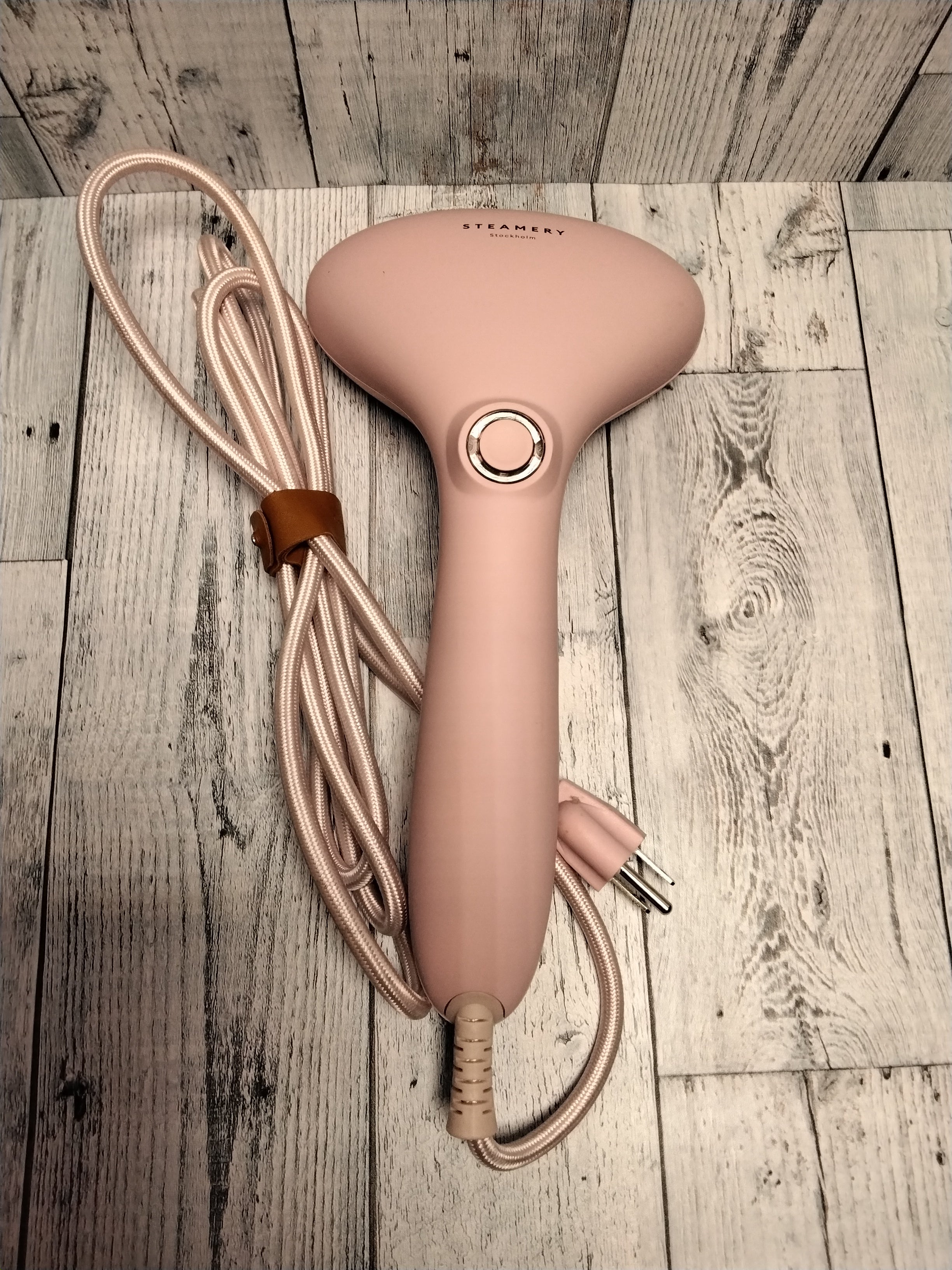 STEAMERY Stockholm Cirrus No. 2 Travel Steamer -Steam Cleans Clothing(Pink) (7760676258030)